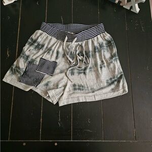 Striped Waist Tie-Dye Shorts 🛍️🛍️5 for 20